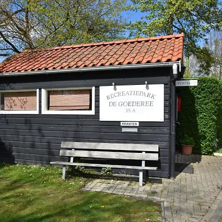 Cozy Chalet For 5p With Garden In A Lovely Area Near *